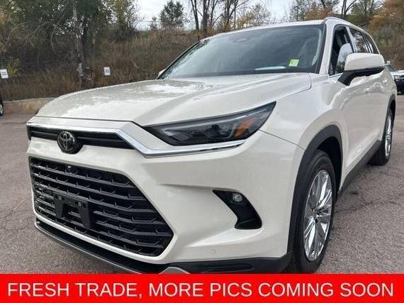 TOYOTA GRAND HIGHLANDER 2024 5TDAAAB50RS047541 image